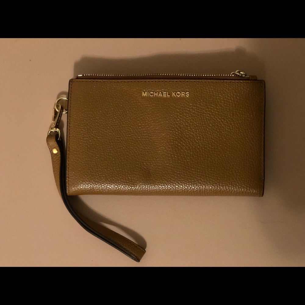 Michael Kors Adele pebbled leather wallet